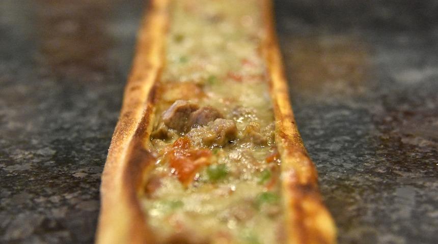 Konya'da etli ekmeğe rakip 'Recai'