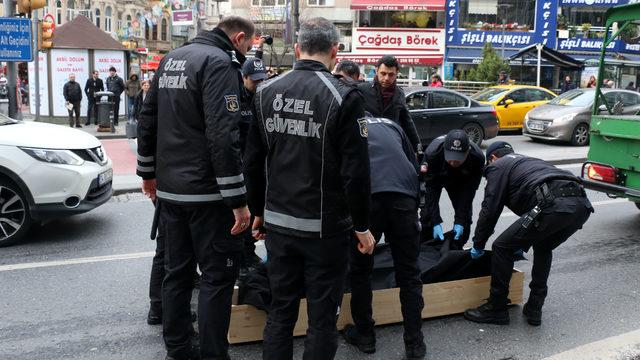 /geniş haber/ Osmanbey metro durağında bir kişi raylara atladı