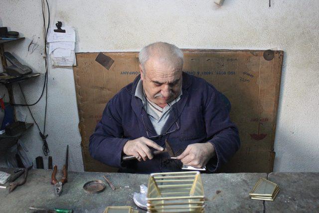 İzmir'in sonn deniz feneri ustası da mesleği bıraktı