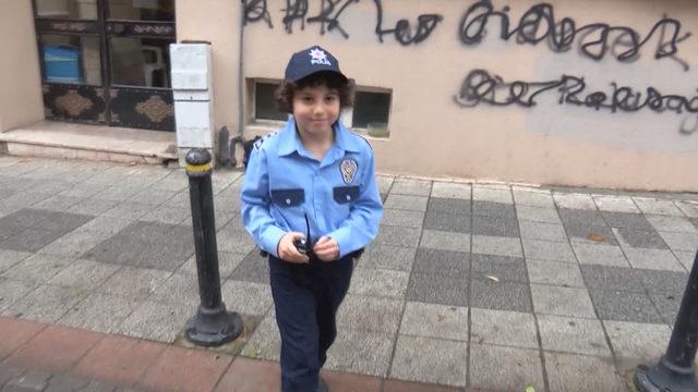 Polisten K&uuml;&ccedil;&uuml;k Ali ye doğum g&uuml;n&uuml; s&uuml;rprizi 3