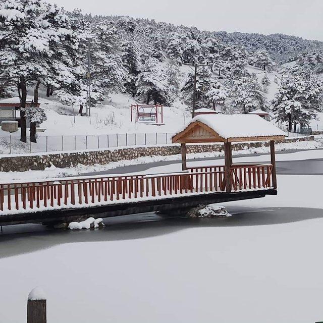 Tokat’ta kar, kartpostallık görüntüler oluşturdu