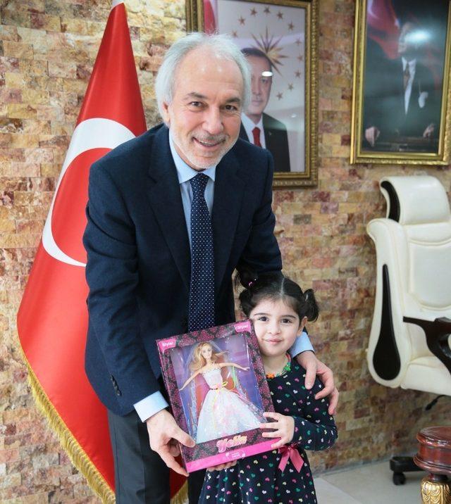 Miniklerden Başkan Saraçoğlu’na ziyaret
