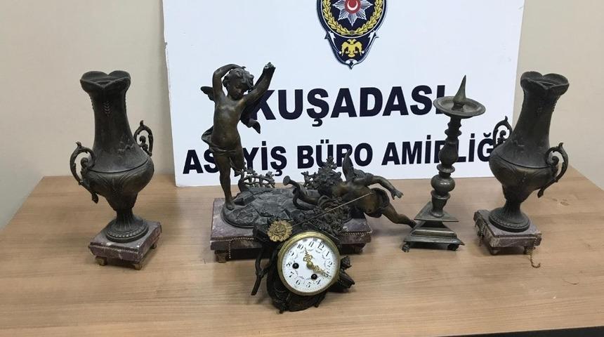 Kuşadası&rsquo;nda antika eşyaları &ccedil;alan hırsızlar yakalandı