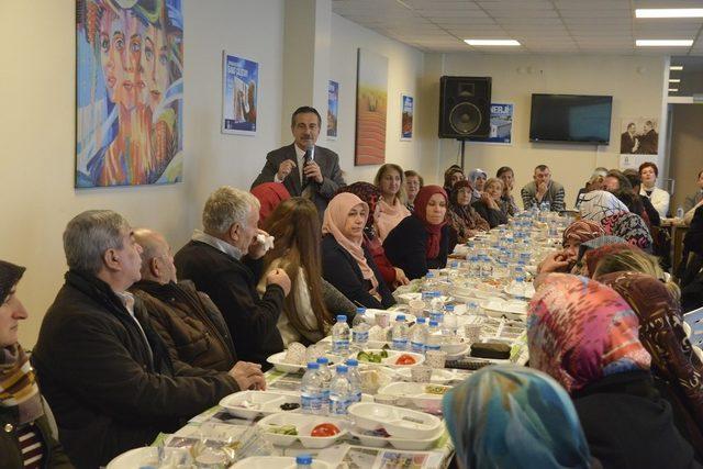Dt. Ahmet Ataç, bilgilendirme toplantılarını sürdürüyor