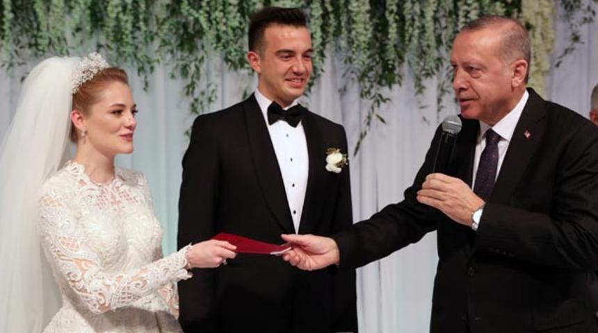 Cumhurbaşkanı Erdoğan nikah şahidi oldu
