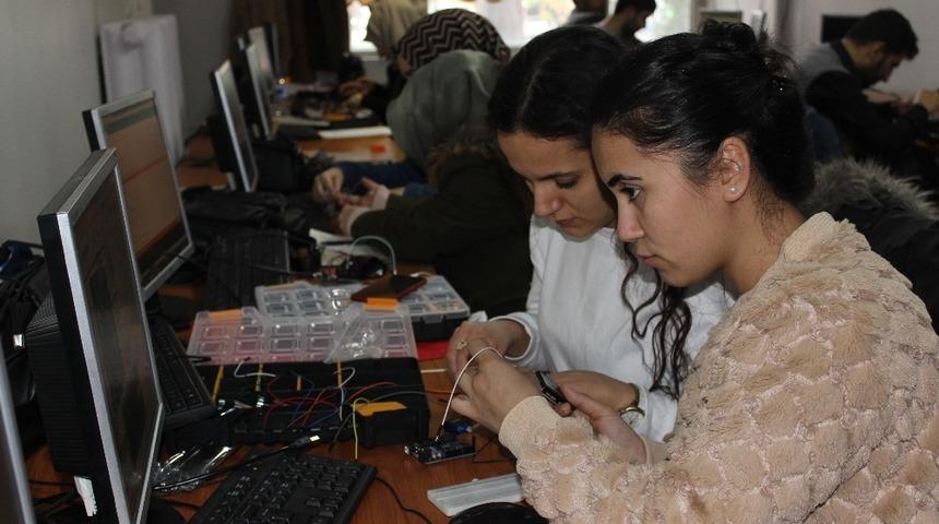 Robotik Kodlama Kursu a&ccedil;ıldı