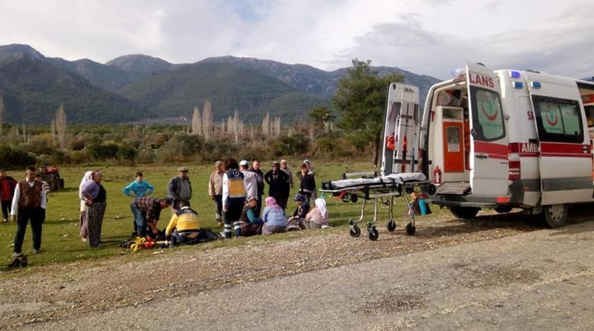 Otomobil Trakt&ouml;re &Ccedil;arptı, Yaya &Ouml;ld&uuml;