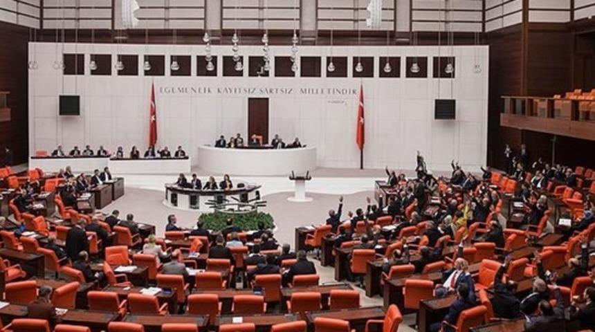 Meclis'te sokağa çıkma tartışması