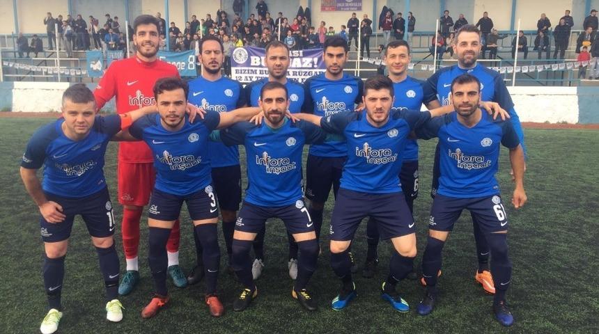 Burgazspor zirveye yürüyor