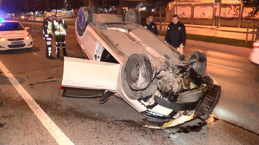 Hurdaya d&ouml;nen ara&ccedil;tan burunları bile kanamadan kurtuldular