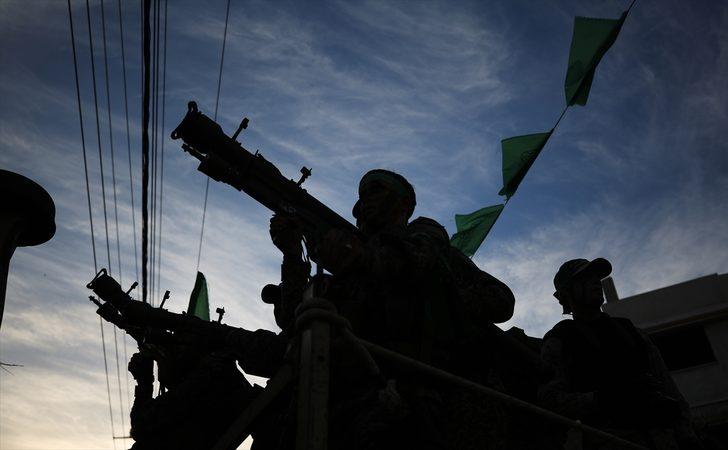 Kassam Tugaylarından Gazze'de askeri geçit  G1