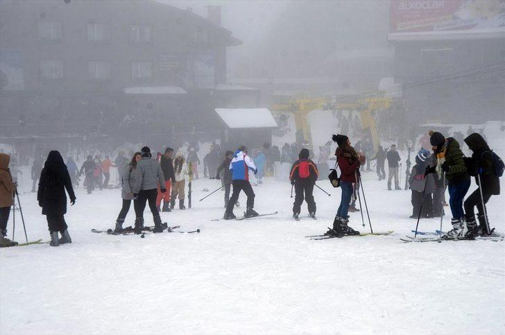 Uludağ'a hafta sonu akın ettiler G1