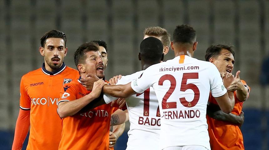 Maç bitti, ortalık karıştı! Flaş kavga