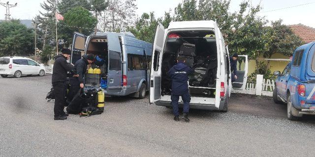 Gölde kaybolan şahsı arama çalışmaları devam ediyor