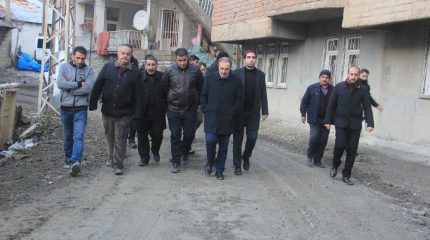 Hakkari&rsquo;de sıcak asfalt &ccedil;alışması