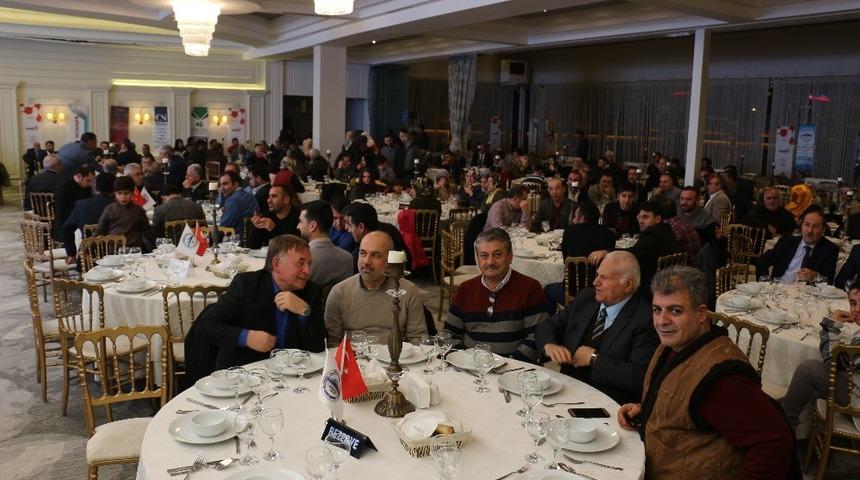 Ağrılılardan g&ouml;rkemli gece