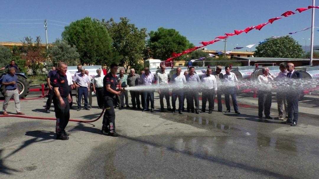 Kırsal mahallere verilen tanker ve eğitimler itfaiyenin elini g&uuml;&ccedil;lendirdi