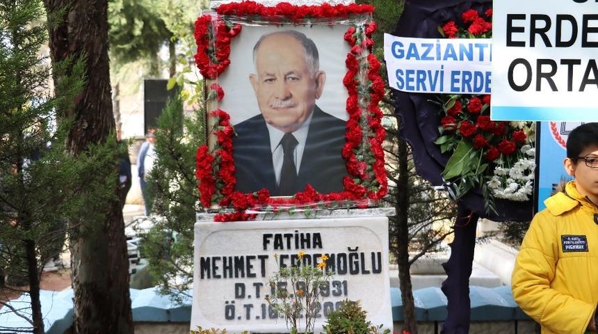 Mehmet Erdemoğlu mezarı başında anıldı
