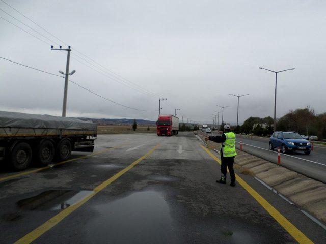 Uşak’ta kış lastiği denetimi