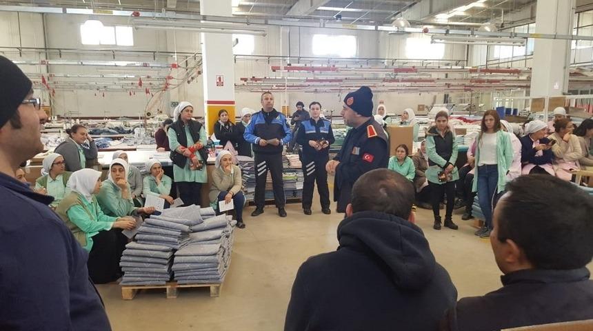 Uşak polisi soba zehirlenmelerine dikkat &ccedil;ekti