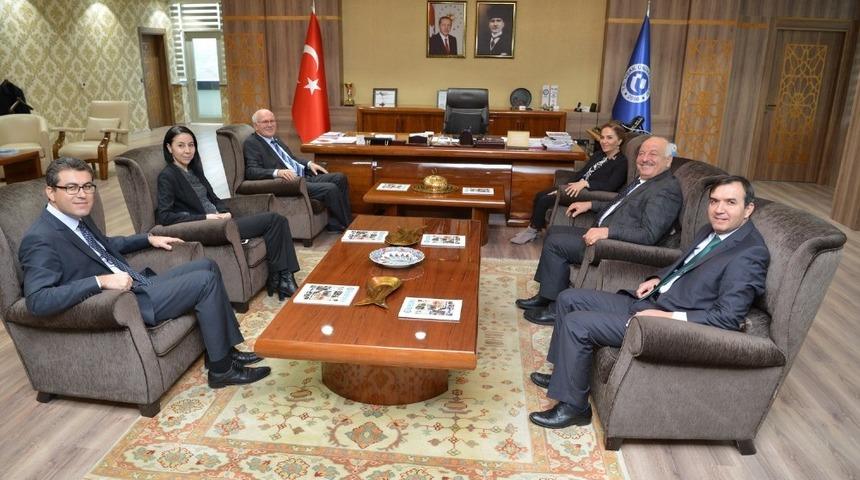 Vali Kocabıyık: &ldquo;Eğitimle dışa bağımlılık azalacaktır&rdquo;