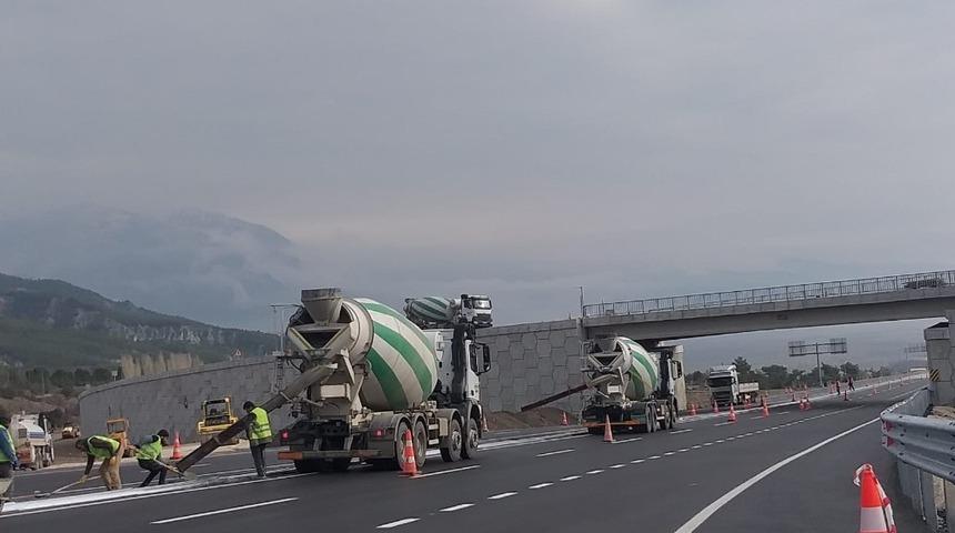 Beygircioğlu kavşağındaki üst geçidi trafiğe açıldı