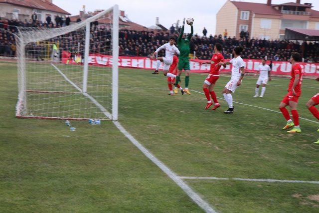 Nevşehir Belediyespor ilk devreyi lider tamamladı