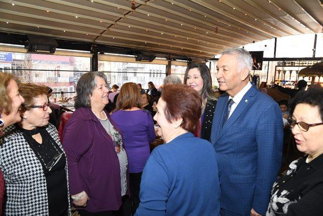 Türk Anneler Derneği Isparta Şubesi ihtiyaç sahipleri için bir arada