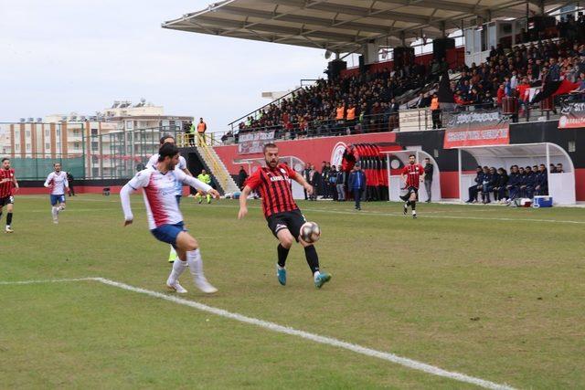 Karbel Karaköprü Belediyespor, Hekimoğlu Trabzon ile berabere kaldı