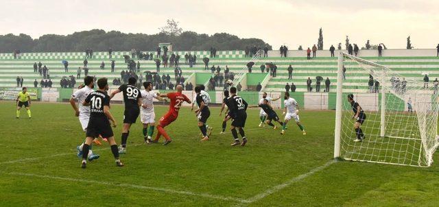 Salihli Belediyespor tek attı, 3 puanı kaptı