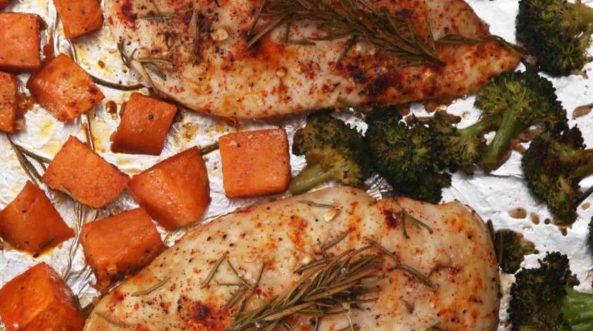 Fırında Sebzeli Tavuk Fileto