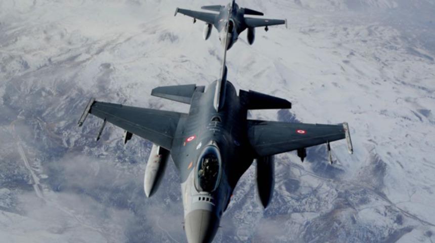 TSK'dan Kuzey Irak'a hava harekatı! 7 ter&ouml;rist &ouml;ld&uuml;r&uuml;ld&uuml;