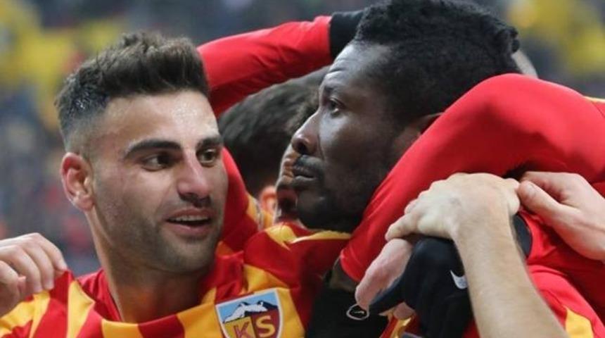 Asamoah Gyan ligde 412 g&uuml;n sonra golle tanıştı