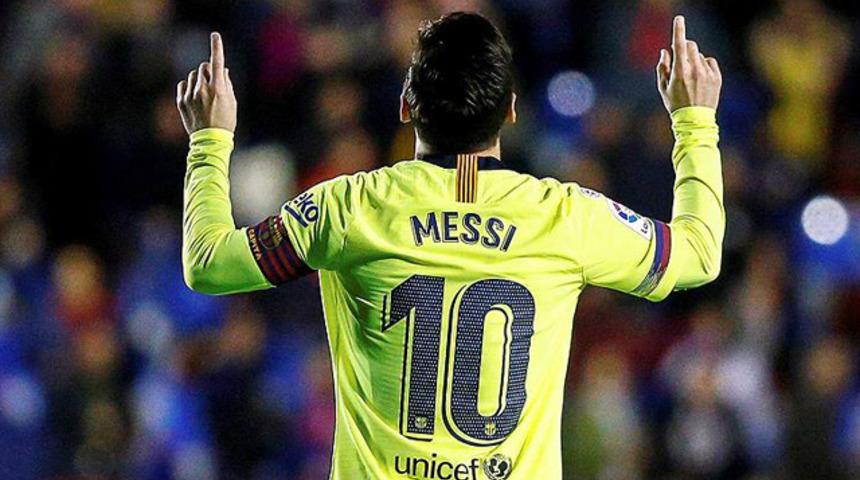 Messi La Liga'da gol krallığı yarışında ilk sıraya yükseldi