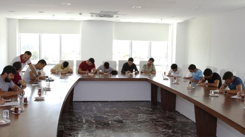 D&ouml;şemealtı Belediyesi İŞKUR Ofisi, istihdama katkı sağlıyor