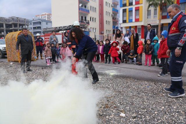 Kreşte yangın tatbikatı