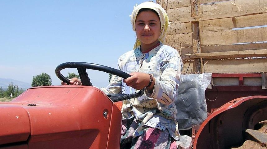 Aydın&rsquo;da gen&ccedil;ler tarımdan ka&ccedil;ıyor, &ccedil;ift&ccedil;ilerin yaş ortalaması 58&rsquo;e y&uuml;kseldi