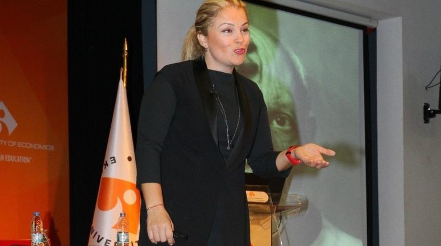 Sosyal girişimcilik İE&Uuml;&rsquo;de anlatıldı