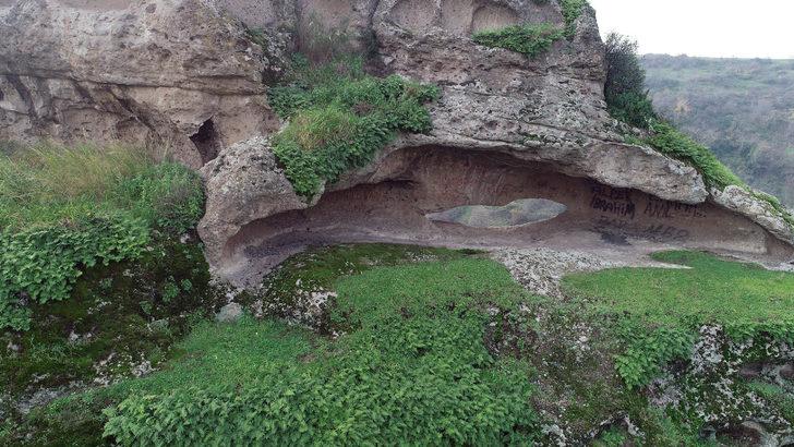 Tarihi mağarada büyük şok! İçeri girdiklerinde öyle bir manzarayla karşılaştılar ki... G4