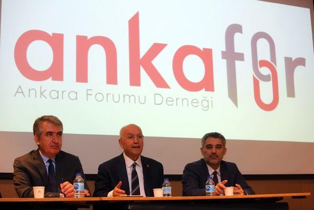 Başkan Yaşar’dan, üniversiteli gençlere demokrasi dersi