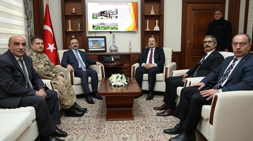 İ&ccedil;işleri Bakan Yardımcısı İsmail &Ccedil;ataklı Bayburt Valiliği&rsquo;ni ziyaret etti