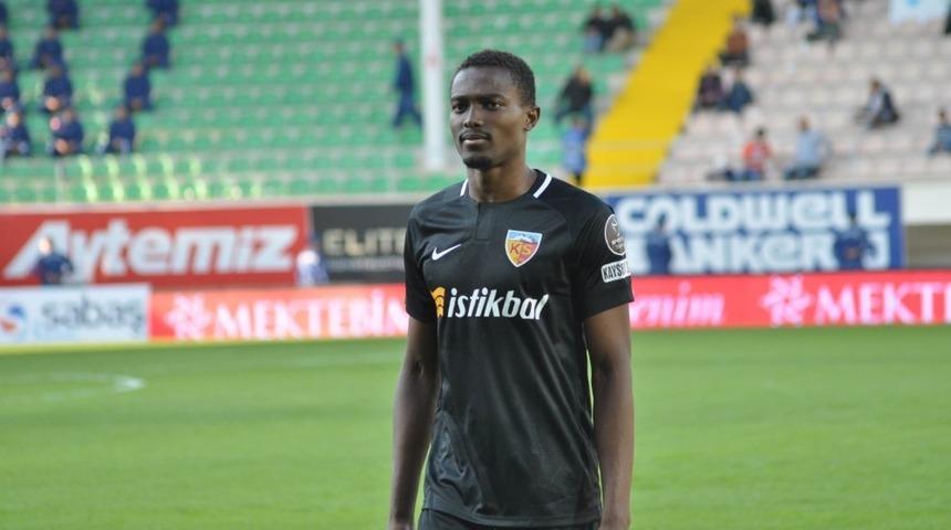 Bernard Mensah cezalı duruma d&uuml;şt&uuml;