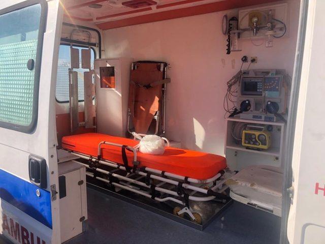 Paramedik öğrencilere tam donanımlı ambulans