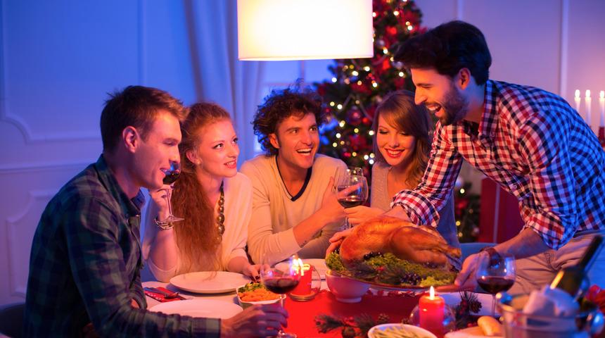 Yılbaşı gecesi ve ertesi gün nasıl beslenmeli? Yılbaşı için uzmanlardan altın tavsiyeler...