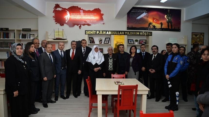 Şehit &ouml;zel harekat polisinin ismi k&uuml;t&uuml;phanede yaşayacak
