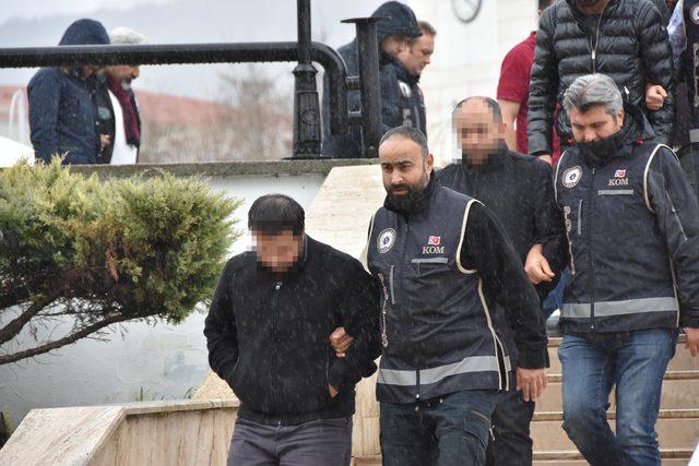 FETÖ şüphelisi 26 askerden 19'u adliyeye sevk edildi