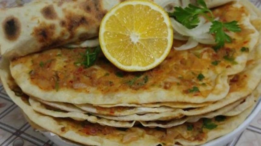 Ev Yapımı Lahmacun Tarifi