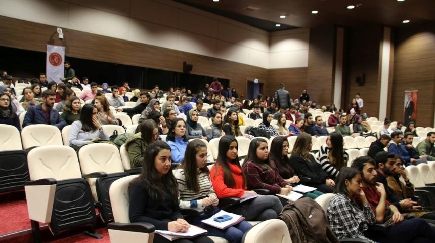 NEV&Uuml;&rsquo;de &ldquo;Geleceğini Şimdi Y&ouml;net ve Paramı Y&ouml;netebiliyorum&rdquo; eğitimi d&uuml;zenlendi