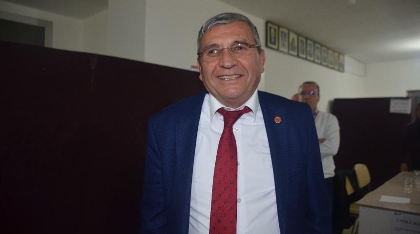 CHP&rsquo;nin İl Genel Meclisi &uuml;yesi Hikmet Turan &ouml;n yoklamada ilk 5&rsquo;e giremedi