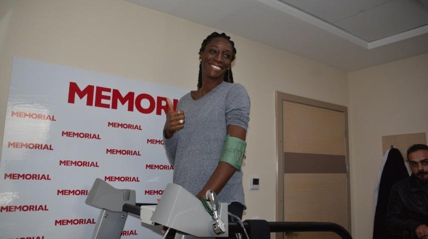 Ibekwe sağlık kontrol&uuml;nden ge&ccedil;ti